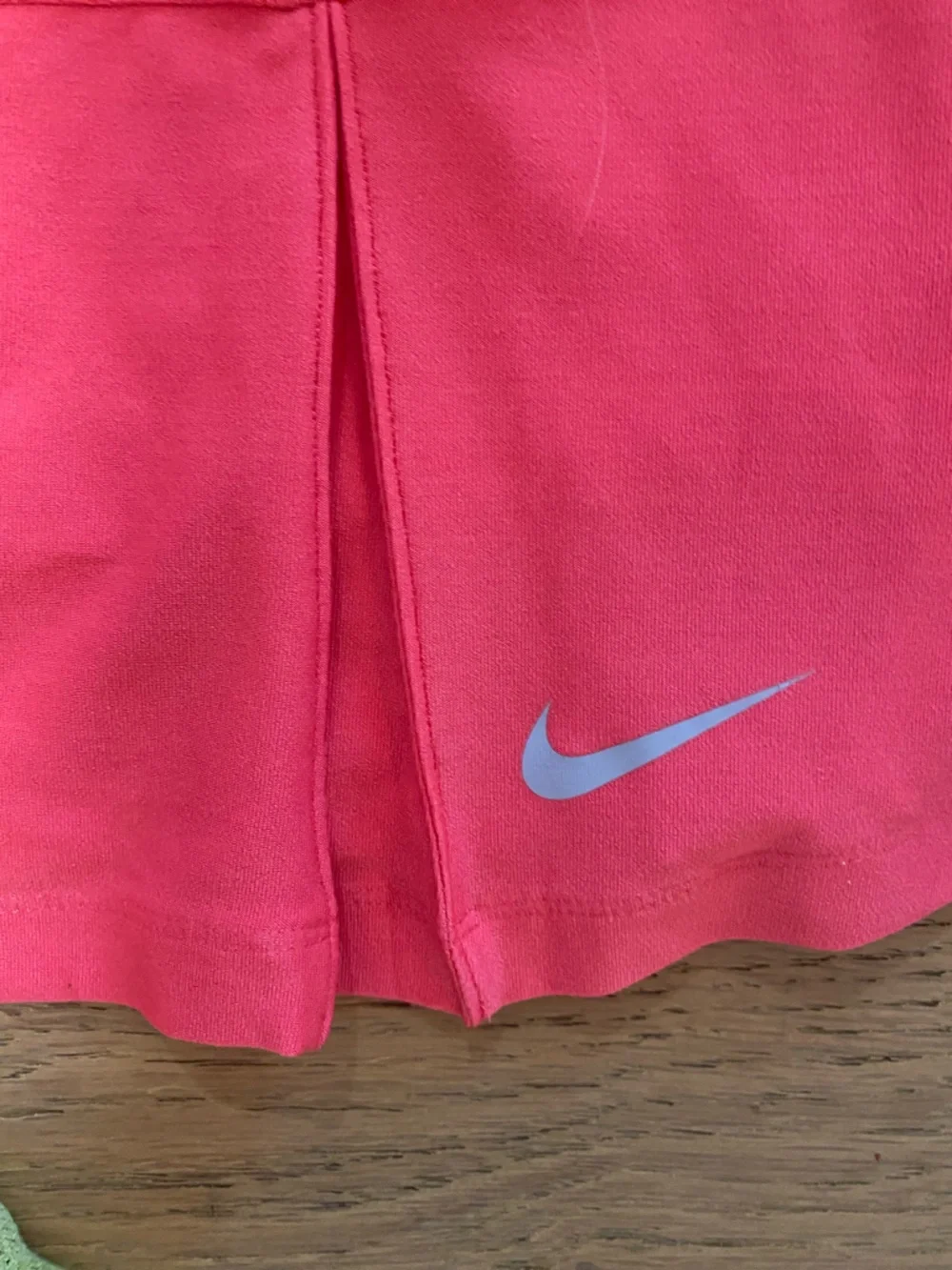 Nike Women’s coral Athletic Tennis Short Skort with short lining XL EUC